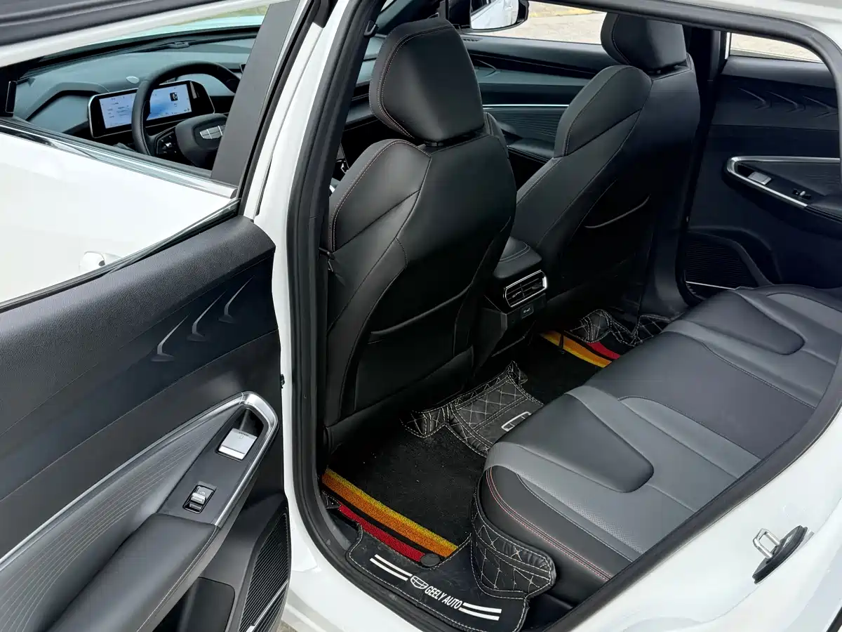 GEELY AUTOMOBILE BOYUE