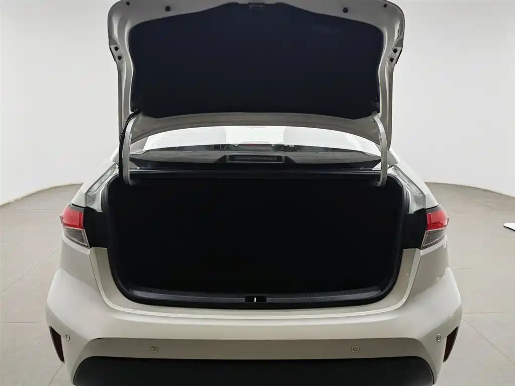 Toyota Levin 2019 Dual Engine 1.8H E-CVT Luxury Edition China V фото 16