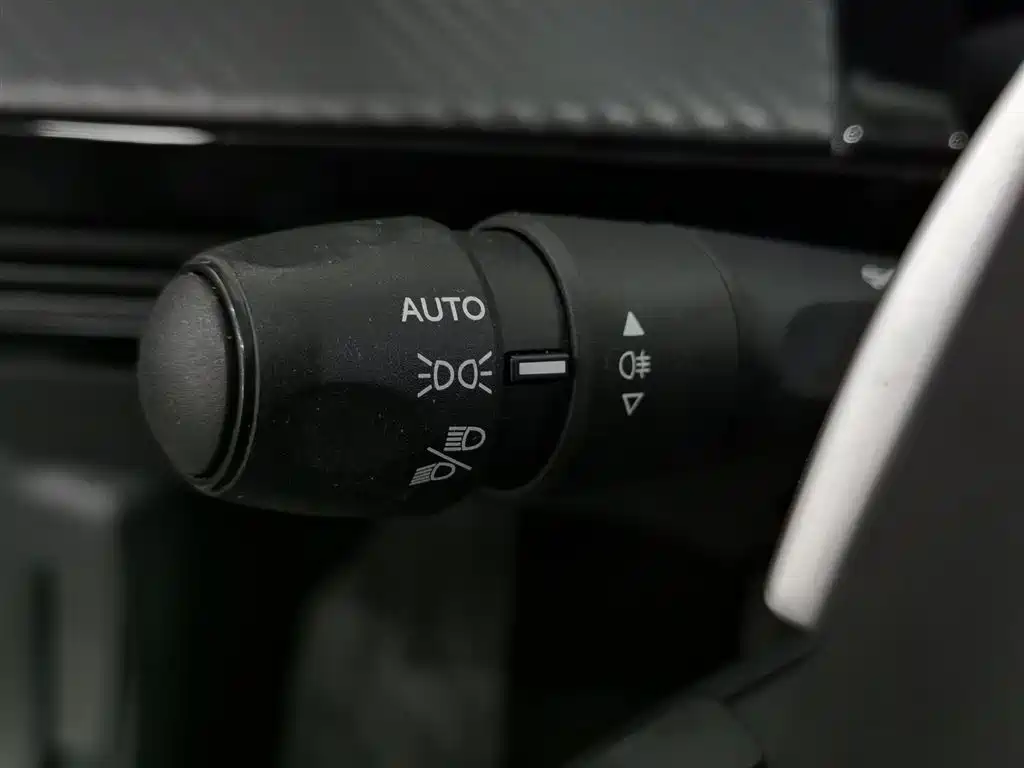 Peugeot 508 2021 508L 400THP PureTech Driving Control Edition фото 21