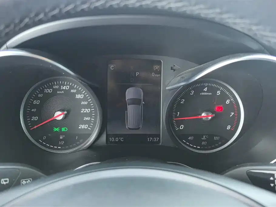 Mercedes-Benz GLC 2018 GLC 260 4MATIC Dynamic фото 14