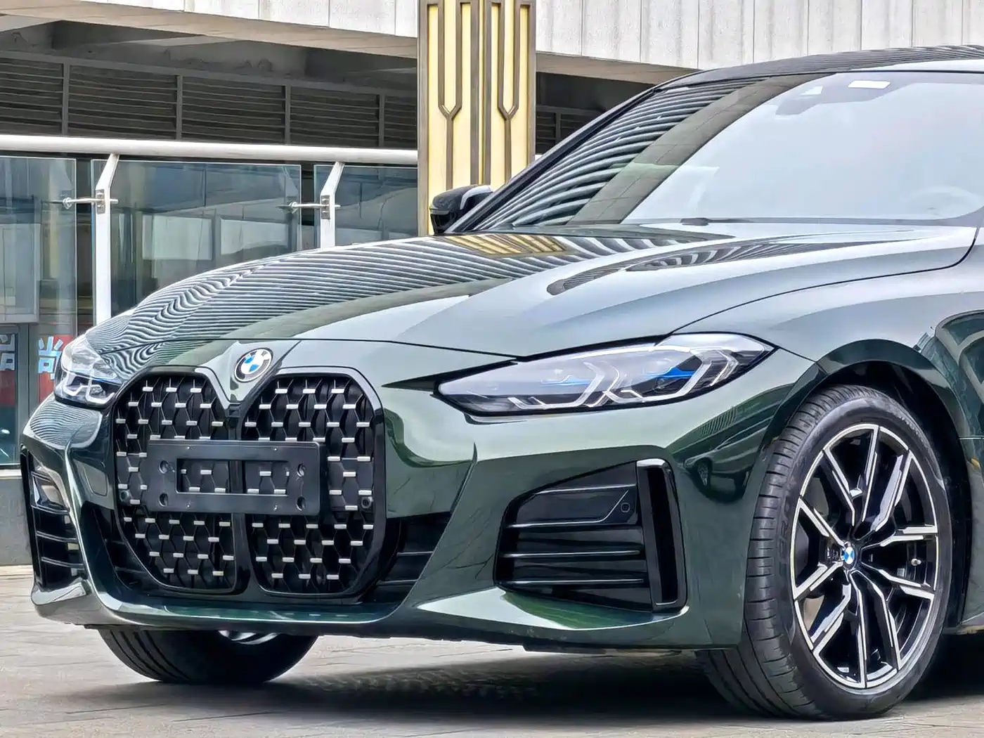 BMW 4-SERIES