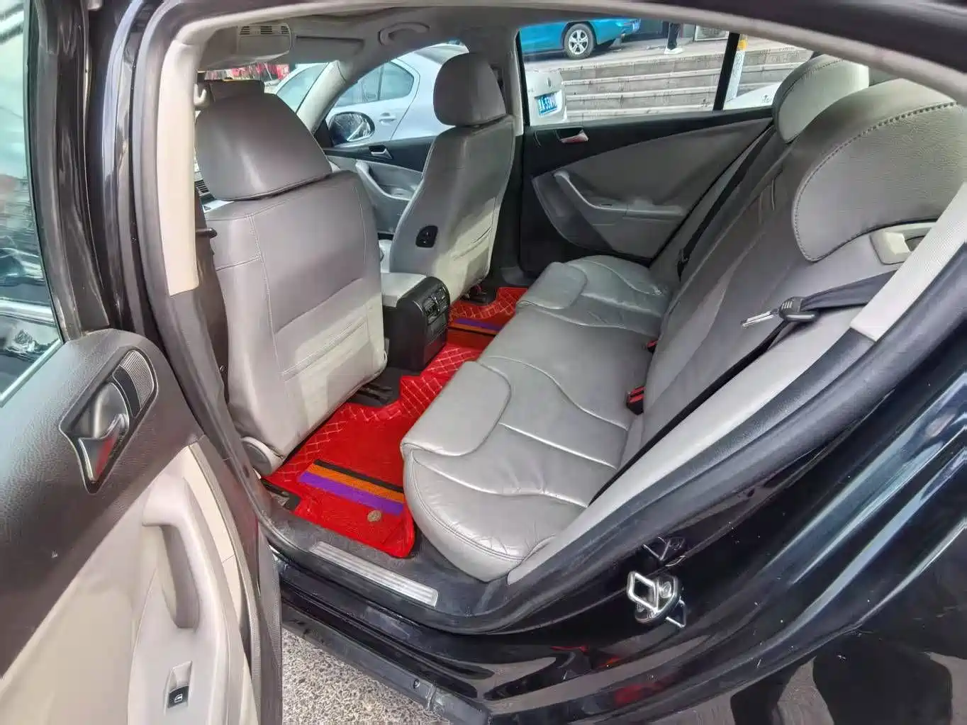 Volkswagen Magotan 2011 1.8TSI DSG Luxury фото 9