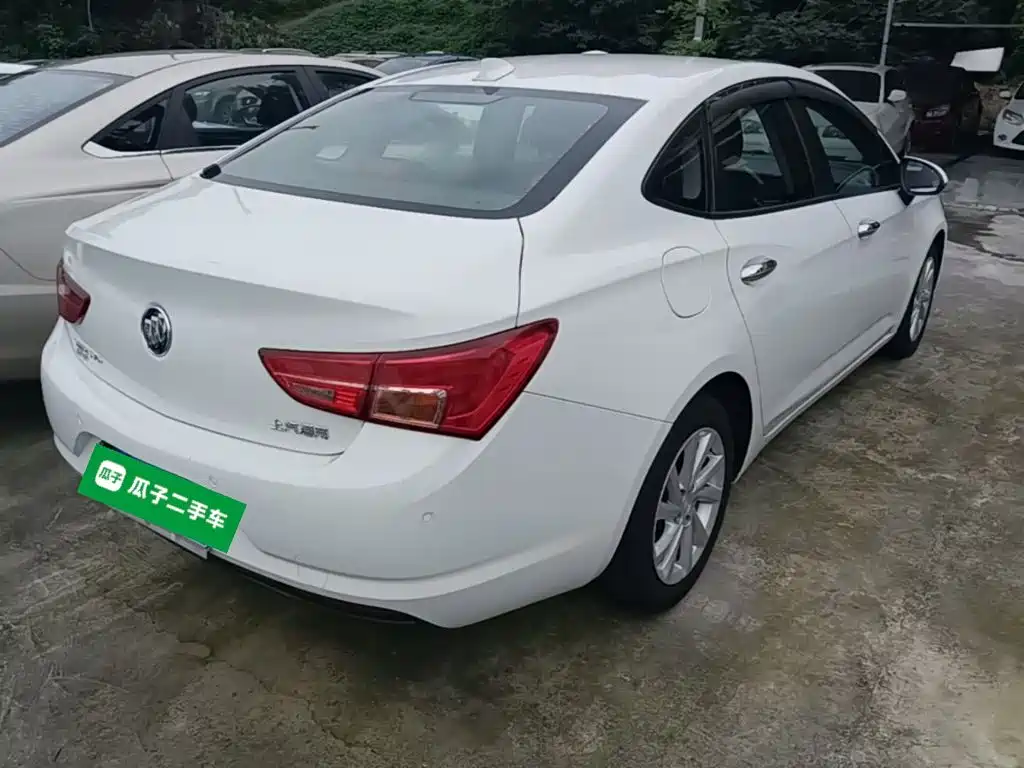 Фото 7 - Buick Verano
