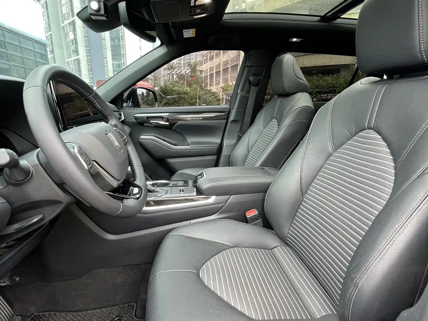 Toyota Crown Kluger 2022 2.5L HEV 4WD Premium Edition фото 5