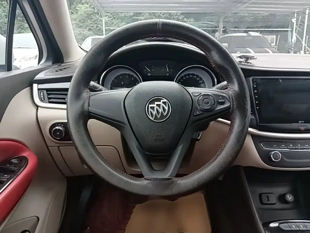 Фото 11 - Buick Verano