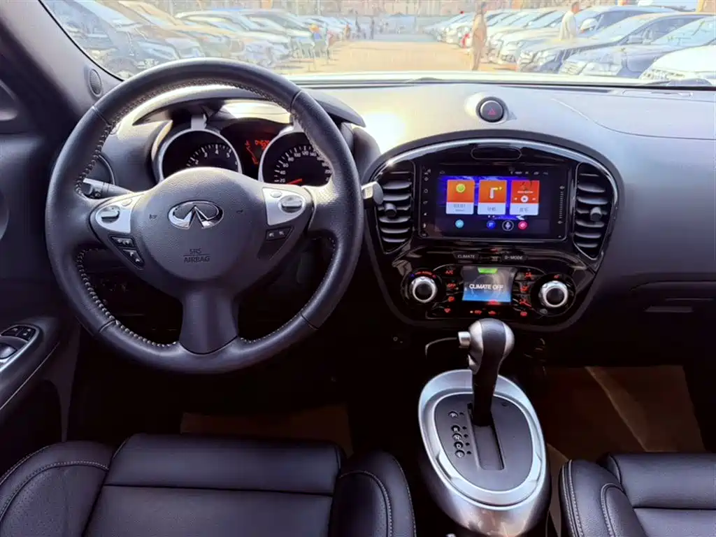 INFINITI ESQ