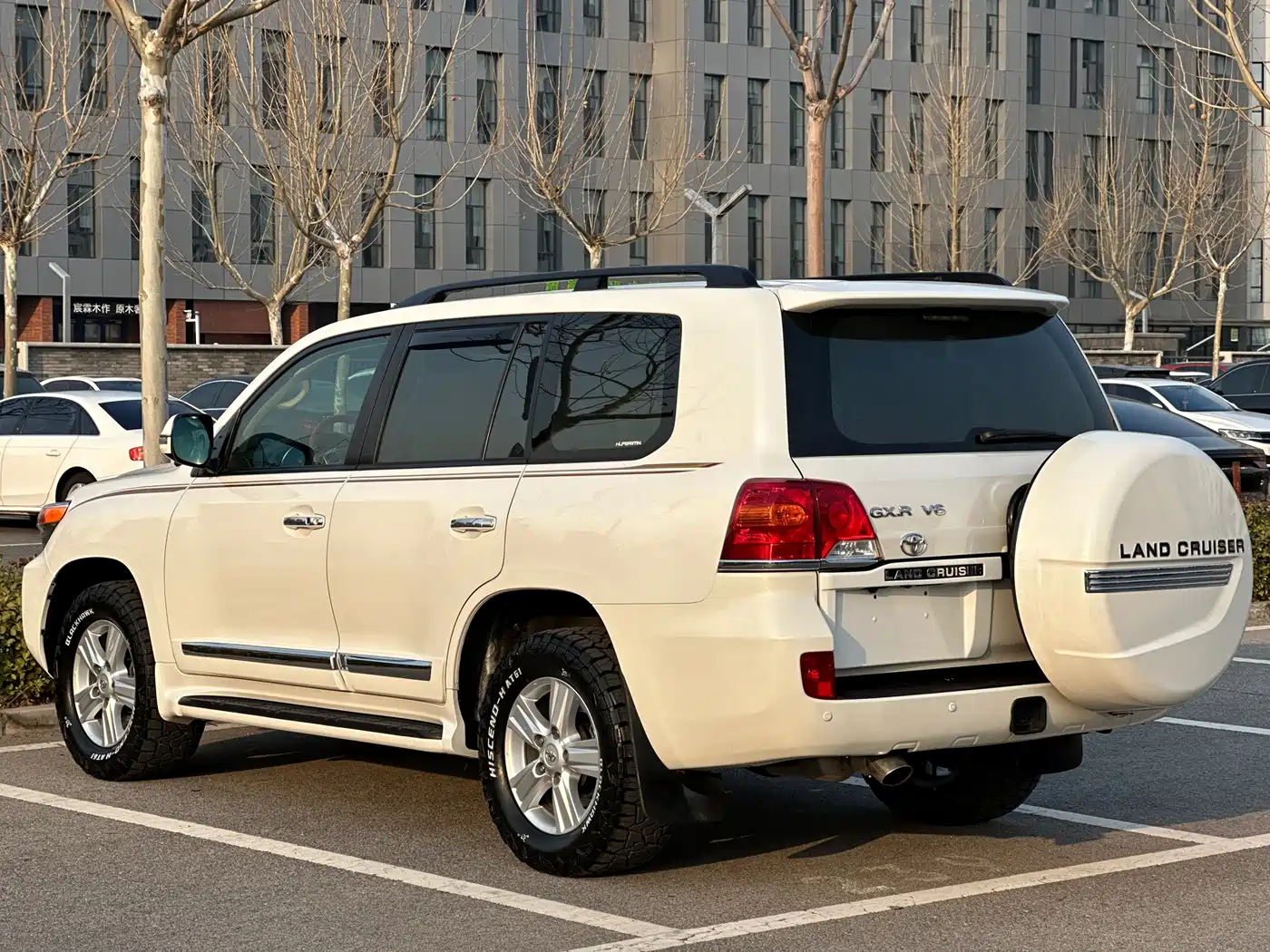 Toyota Land Cruiser (Import) 2015 4.0L V6 Middle East Limited Edition фото 6