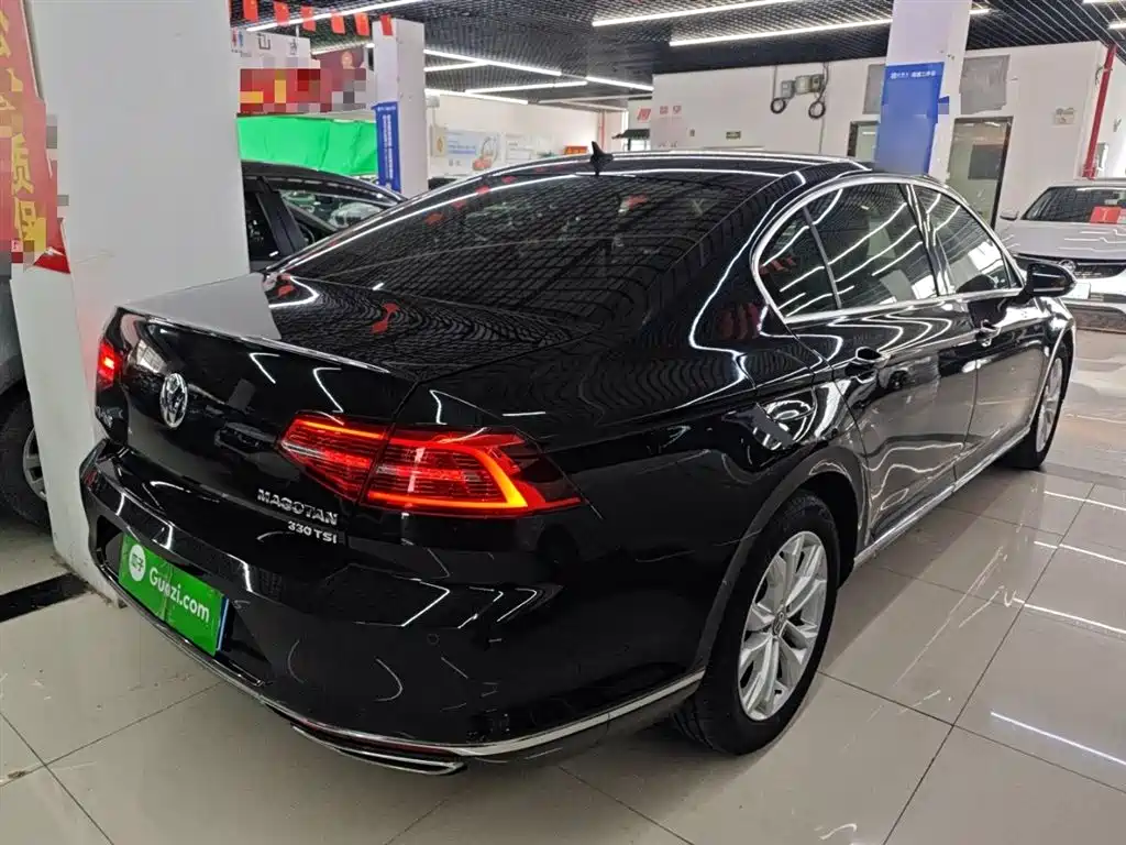 Volkswagen Magotan 2019 330TSI DSG Luxury Class China VI фото 7