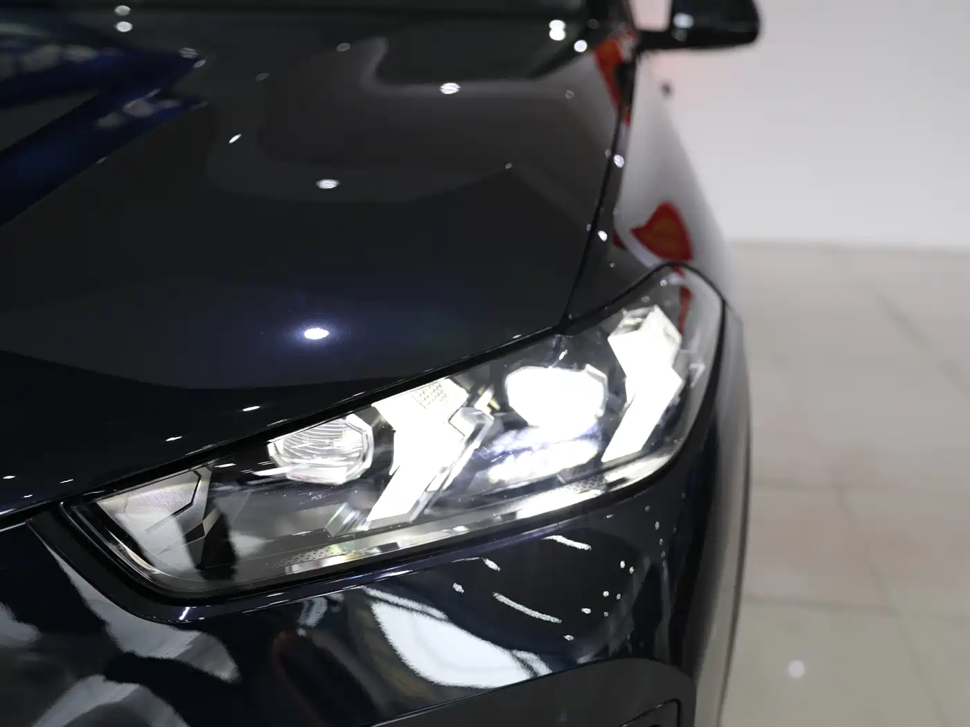 BMW X5 2023 xDrive 30Li Premium M Sport Black Night Package фото 42