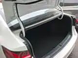 Фото 5 - Roewe i5