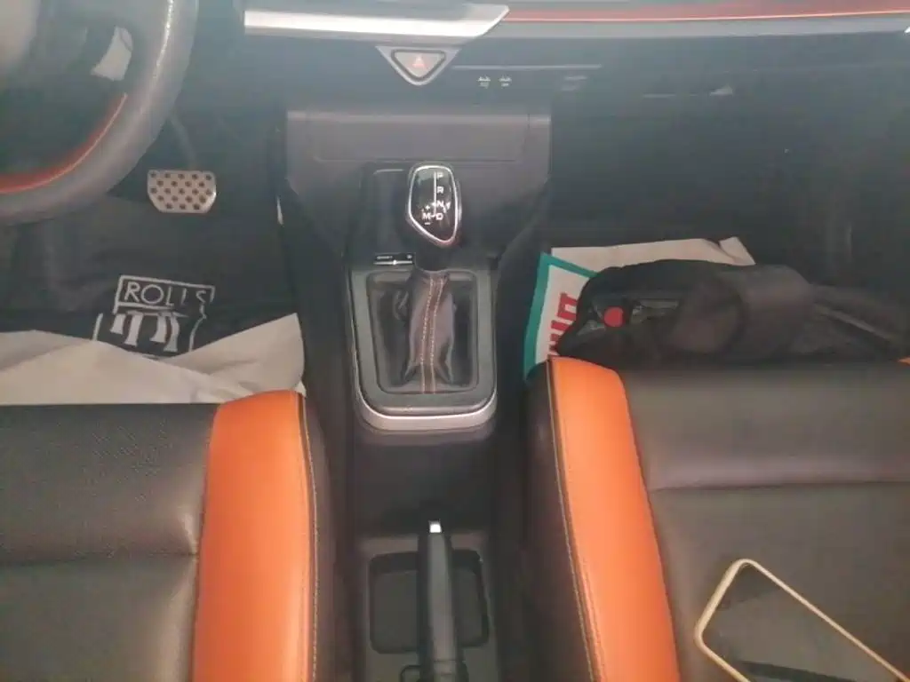 Geely Yuanjing X1 2017 2017 1.3L Auto Fun Edition
