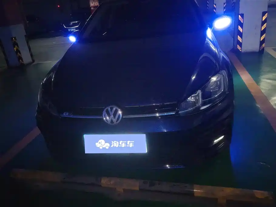 Volkswagen Golf 2018 230TSI Automatic Comfort фото 2