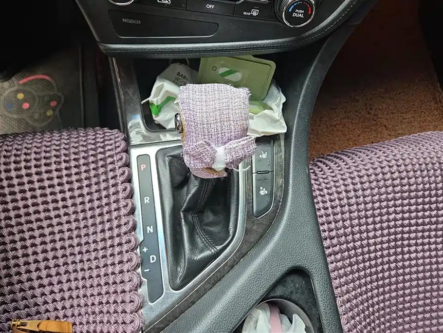 Kia K5 2011 2.0L Automatic DLX фото 16