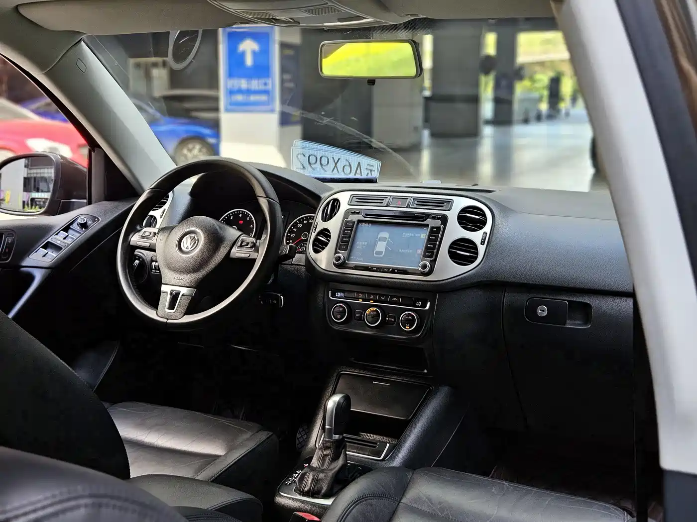 Volkswagen Tiguan 2013 1.8TSI Auto 2WD Comfort Edition фото 12