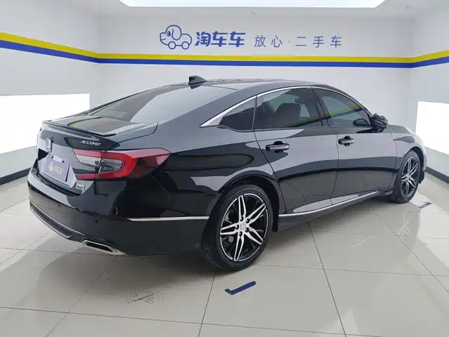 Honda Accord 2022 260TURBO Phantom Night Premium — фото 3