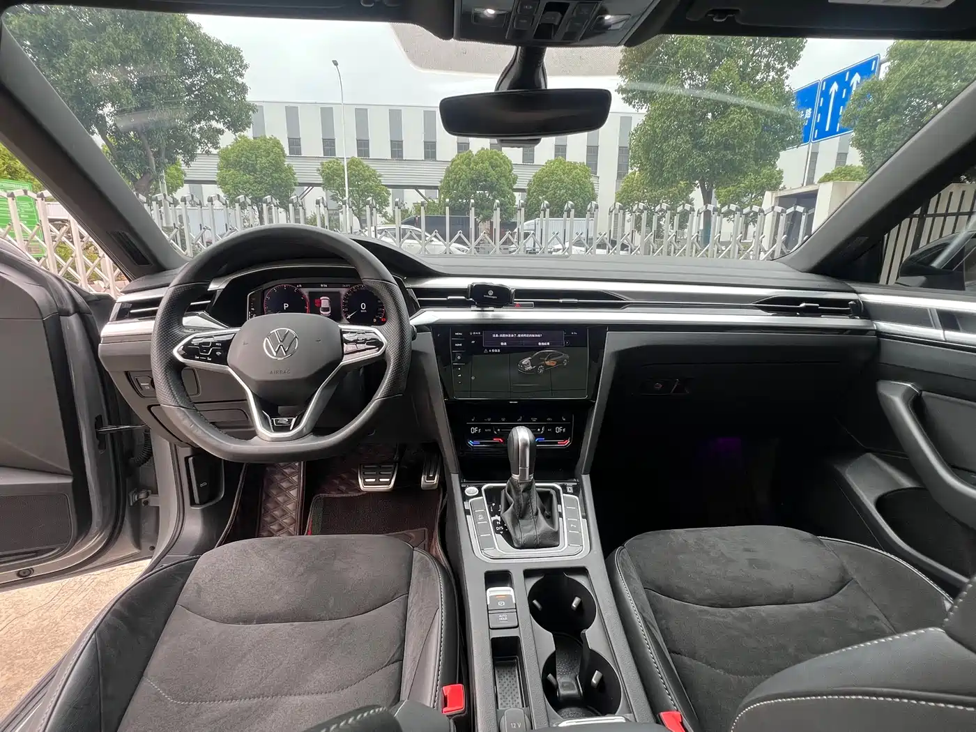 Volkswagen FAW-Volkswagen CC 2021 330TSI Dazzle Edition фото 13