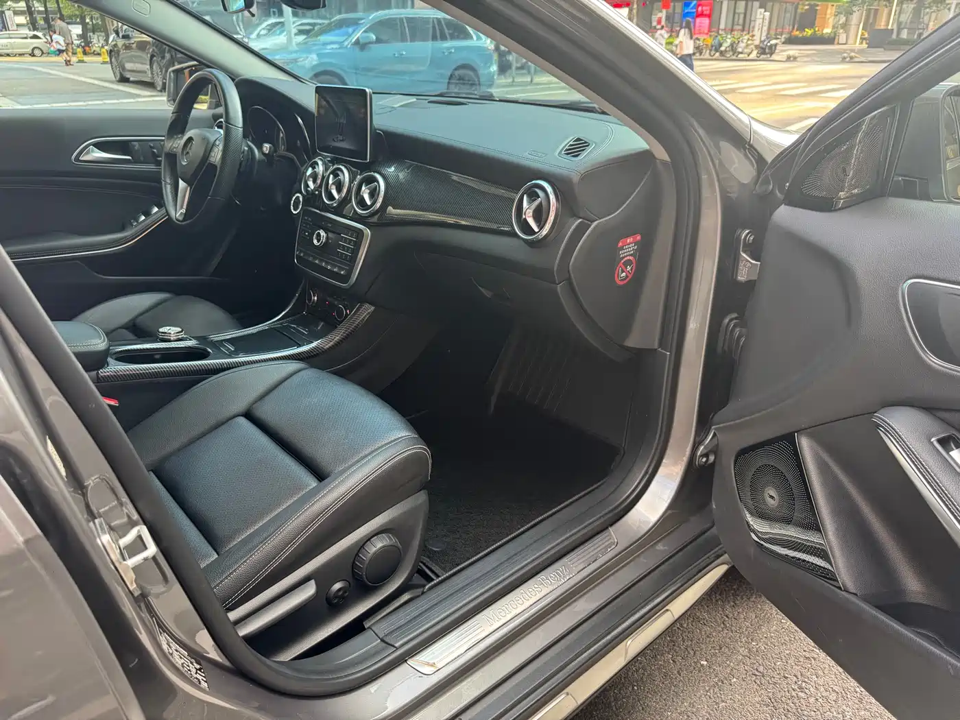 Mercedes-Benz GLA 2016 GLA 220 4MATIC Fashion фото 6