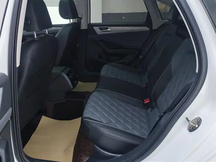Volkswagen Sagitar 2024 300TSI DSG Surpass Edition фото 11
