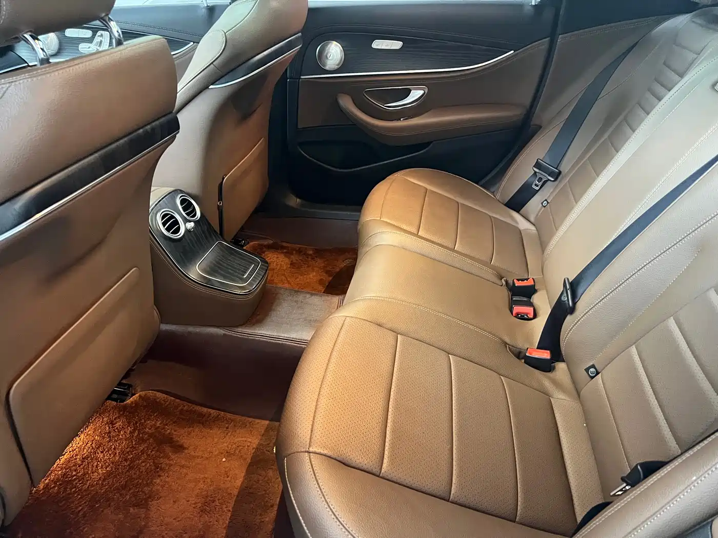 Mercedes-Benz E-Class 2021 E 300 L Fashion фото 7
