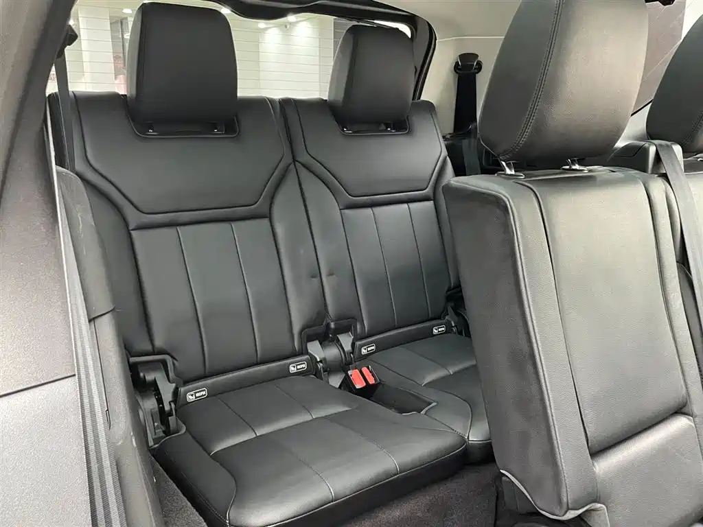 Land Rover Discovery 2018 3.0 SC V6 SE фото 31