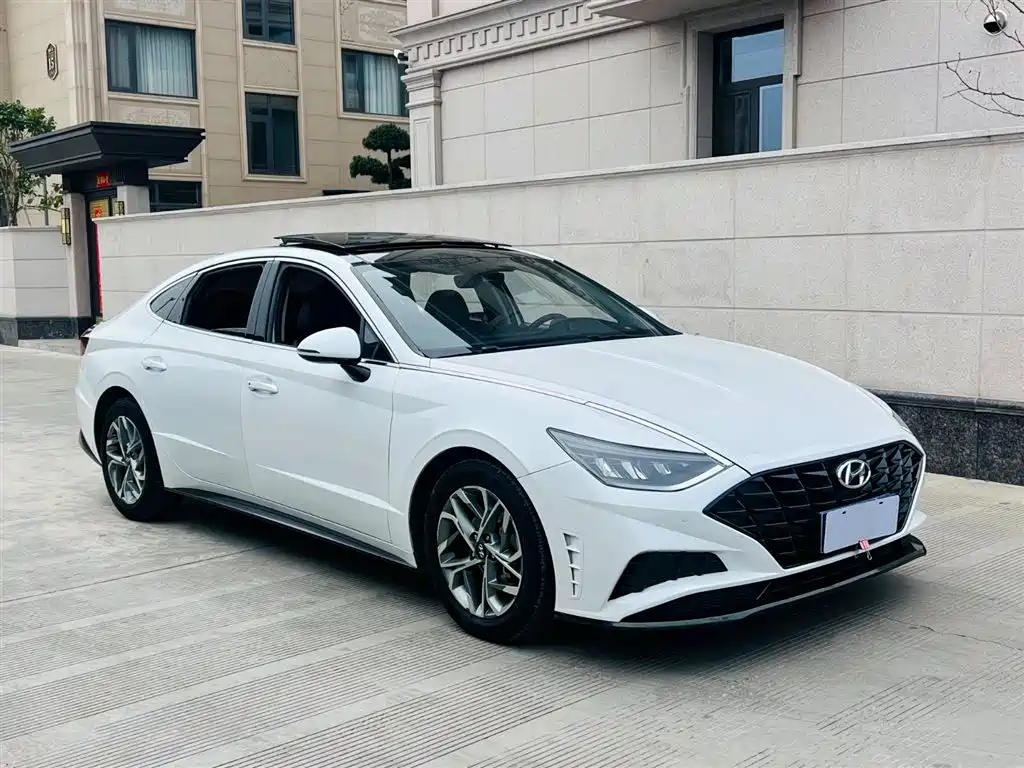 Hyundai Sonata 2022 270TGDi DCT 20th Anniversary Edition фото 3