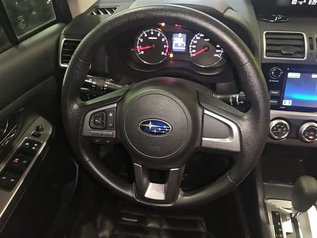 Subaru XV 2017 2.0i Progressive Edition фото 11