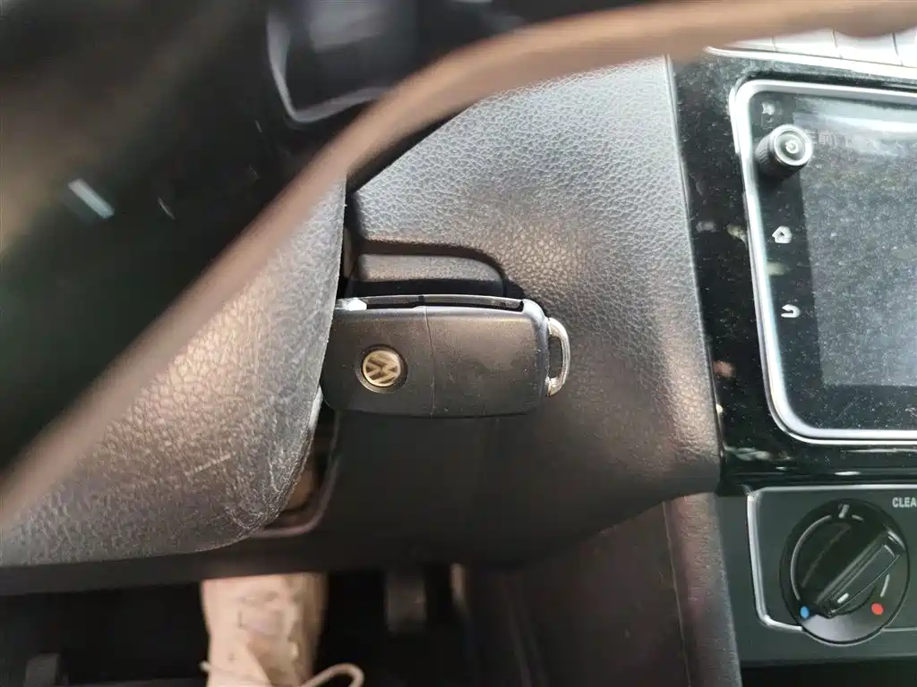 Volkswagen Polo 2016 1.6L Automatic Comfort фото 17