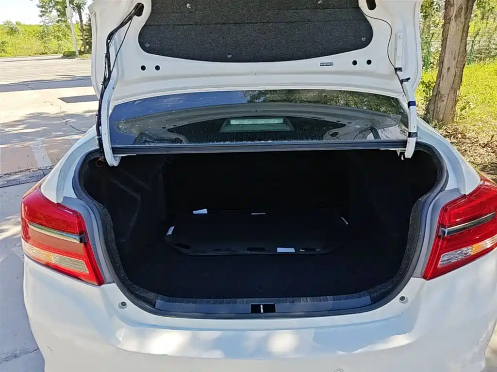 Toyota YARiS L Zhi Xiang 2017 1.5E CVT Charming Edition фото 19