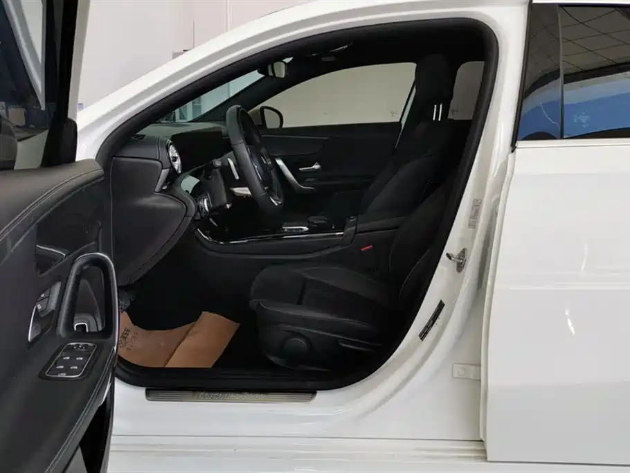 Mercedes-Benz A-Class 2022 Facelift II A 200 L Sport Sedan Fashion фото 9