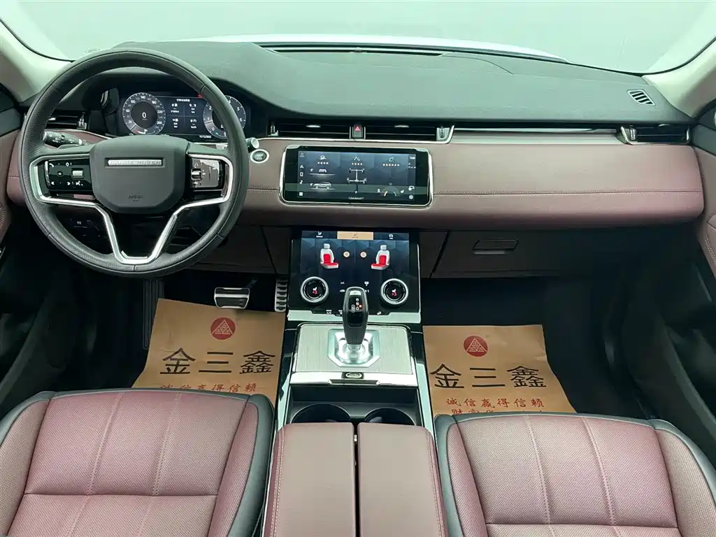 Land Rover Range Rover Evoque 2023 Range Rover Evoque L 249PS Luxury Edition фото 28
