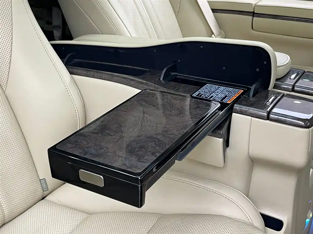 Toyota Alphard 2023 Dual Hybrid 2.5L Ultimate Gold Edition фото 32