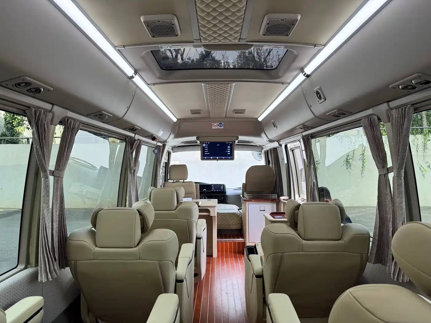 Toyota Coaster 2019 4.0L Luxury Vehicle GRB53L-ZCMEK 20-seater 9GR фото 21