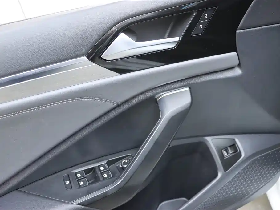 Volkswagen Sagitar 2020 280TSI DSG Comfort China VI фото 13