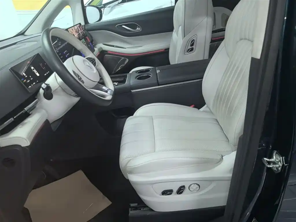 Voyah Auto Voyah Dreamer 2025 PHEV AWD Flagship Kunpeng Edition фото 15