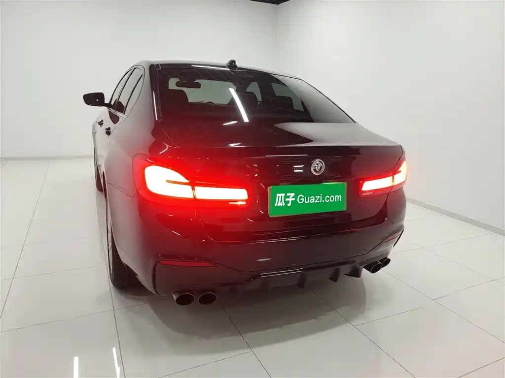 BMW 5 Series 2020 530Li Exclusive M Sport Package фото 4