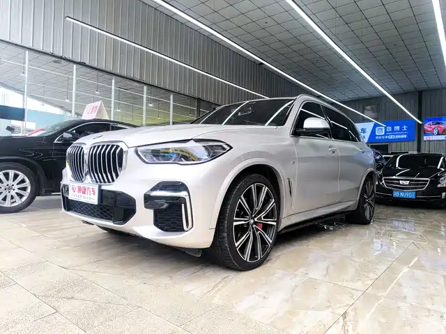 BMW X5 2022 Model xDrive 40Li M Sport Package