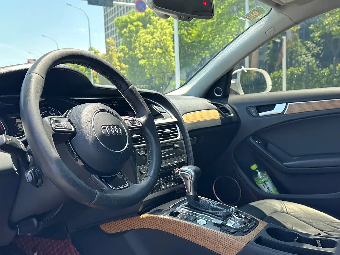 Audi A4L 2016 35 TFSI Automatic Luxury фото 9