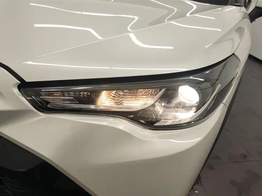 Toyota Frontlander 2023 2.0L CVT Elite Edition фото 5