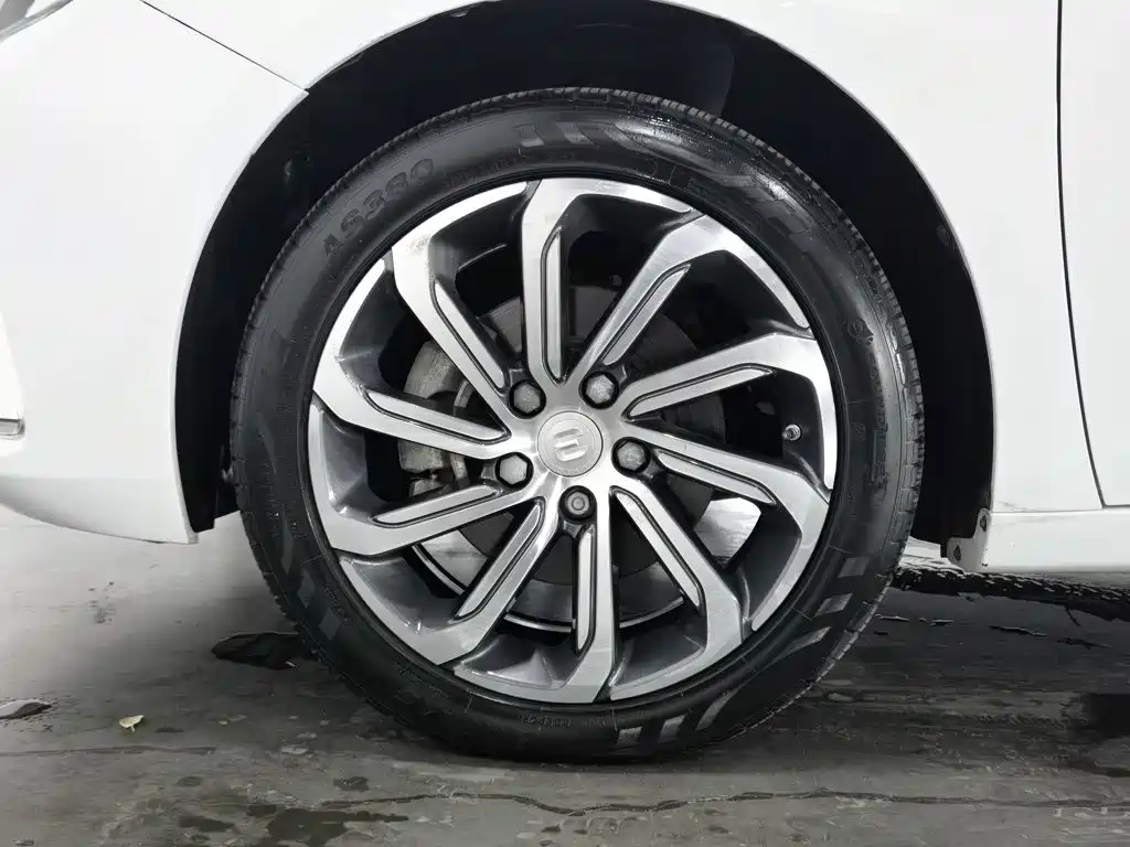Geely Emgrand GL 2021 2021 UP 1.4T CVT Executive