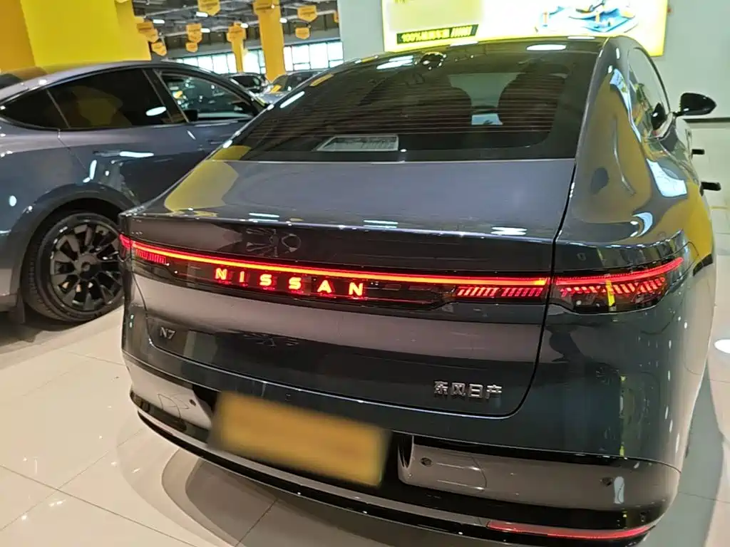 Фото 6 - Nissan N7