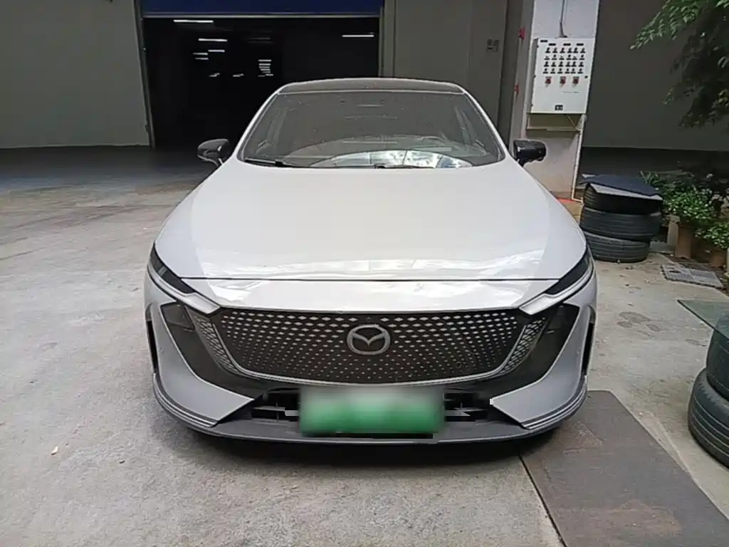 2025 Mazda EZ-6
