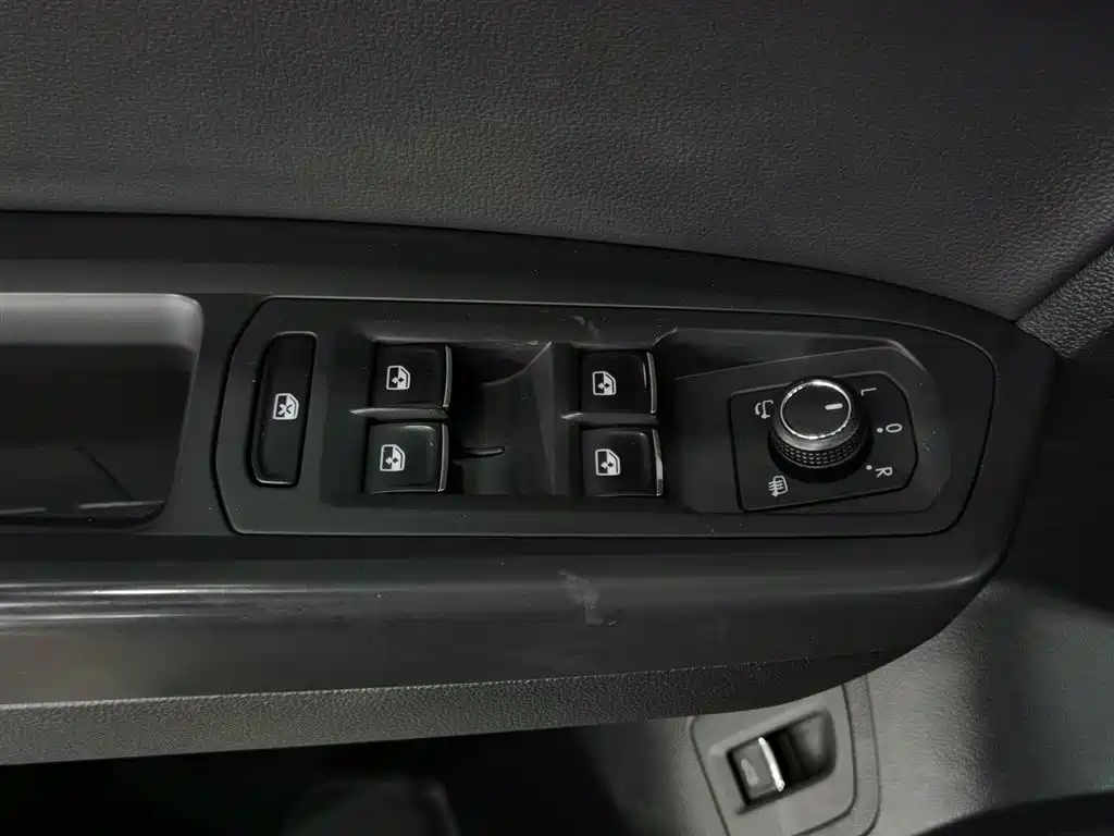 Volkswagen Teramont 2020 380TSI 4WD Luxury Edition China VI фото 9