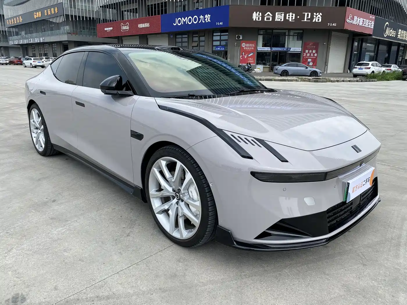 Lynk & Co 10 EM-P 2025 Facelift 240 AWD Ultra Sport Edition фото 2