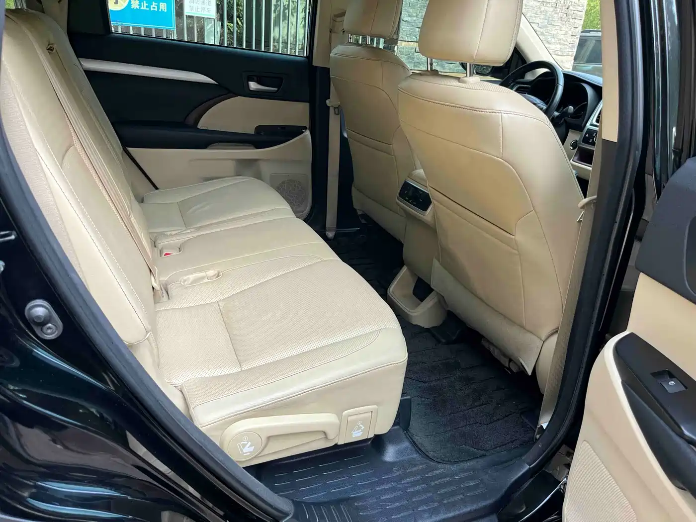 Toyota Highlander 2017 2.0T 4WD Premium 7-Seater фото 17