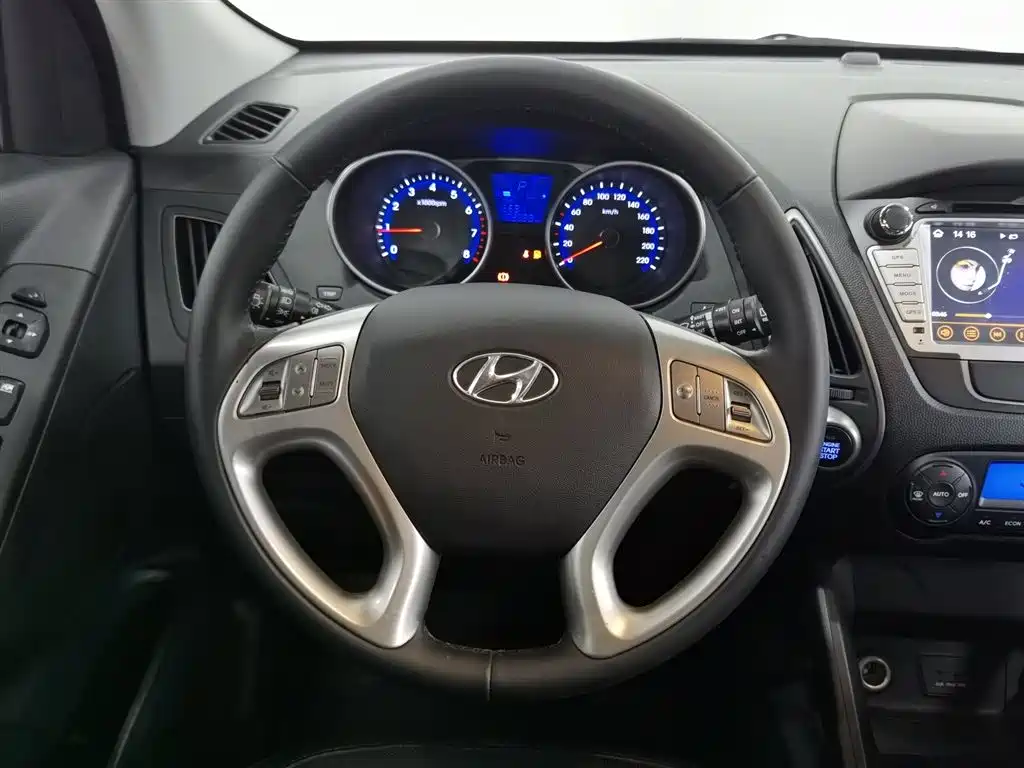 Hyundai Beijing Hyundai ix35 2013 2.0L Auto 2WD Smart GLS China IV фото 11