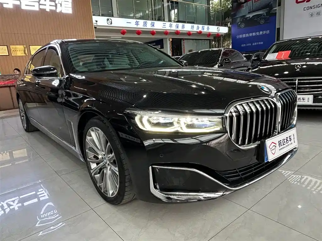 BMW 7 Series 2021 Model 740Li Leading Luxury Package фото 3