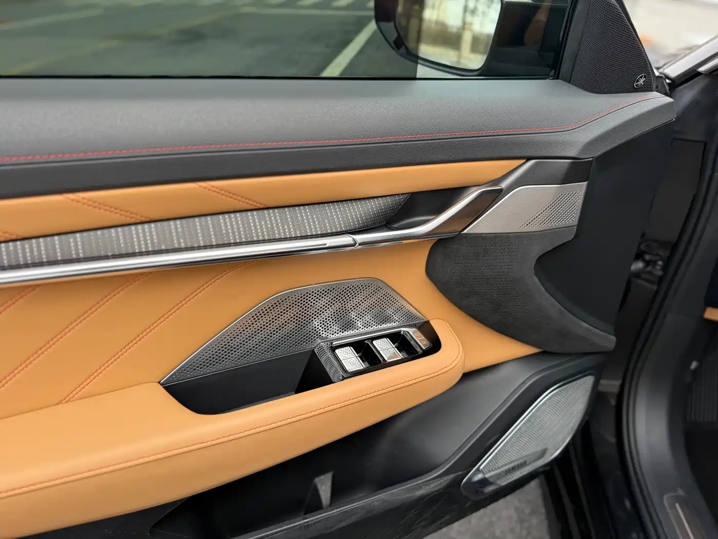 ZEEKR EXTREME KRYPTON 001