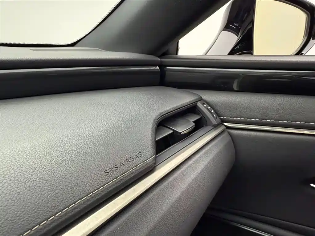 Lexus ES 2020 Model 300h Excellence Edition China V фото 17