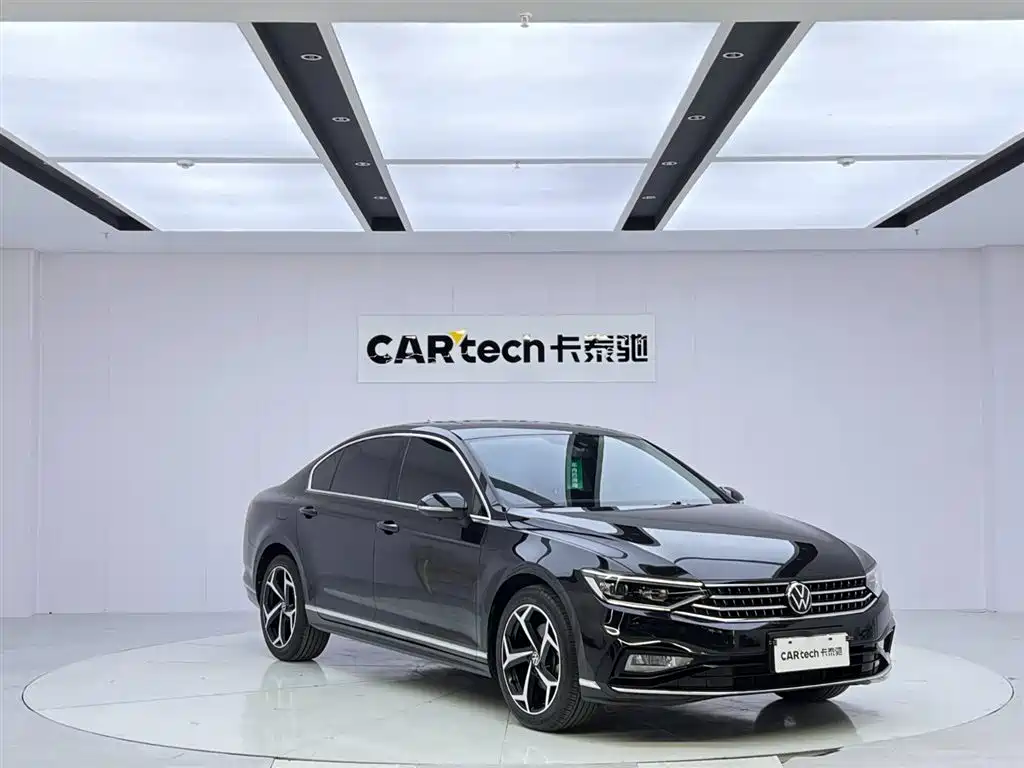 Volkswagen Magotan 2023 2 Million Units Anniversary Edition 330TSI DSG Leading Type фото 7