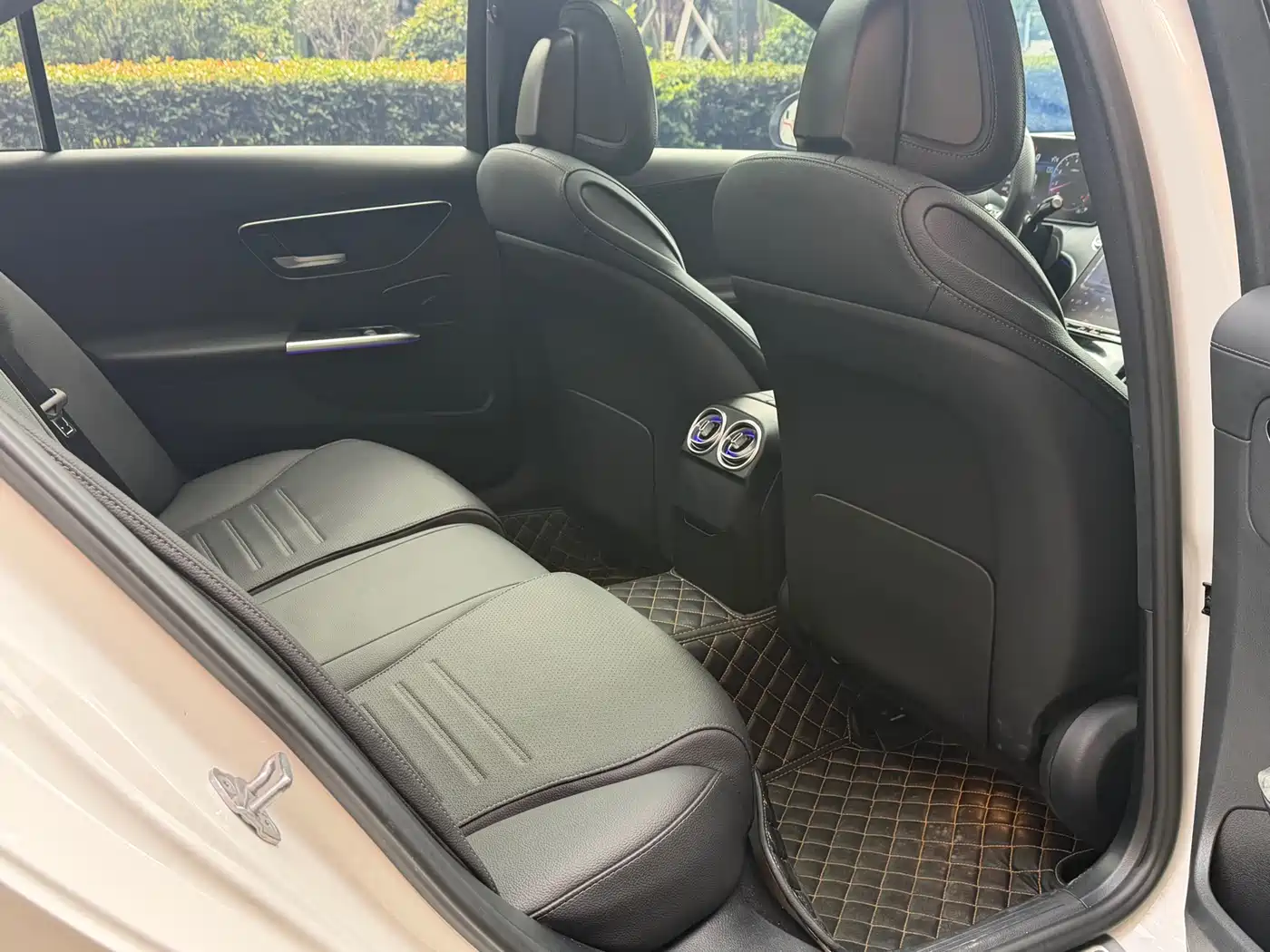 Mercedes-Benz C-Class 2025 C 260 L Sport Edition фото 9